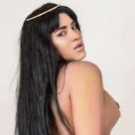 Goddess of the Amazon Jungle, transseksuelle (ej operert)